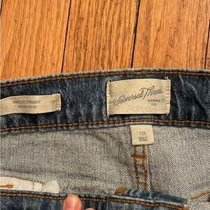 Universal Thread Vintage Straight Jeans
